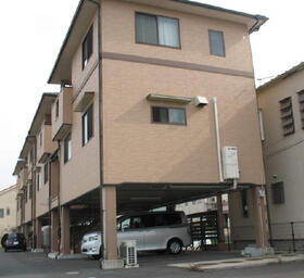 サンコーポ松岡ＩＩＩ