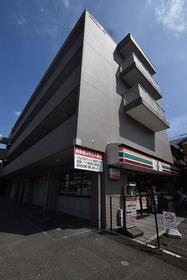 神奈川県横浜市南区六ツ川１ 4階建 築24年8ヶ月