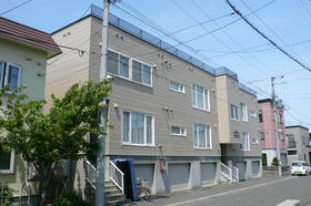 北海道札幌市西区発寒十一条１ 3階建 築32年6ヶ月