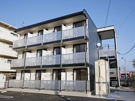 レオパレスドリームウィング 3階建