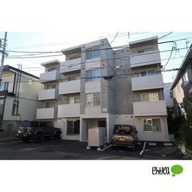 北海道札幌市白石区栄通６ 4階建 築5年5ヶ月