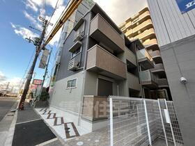 大阪府堺市北区中百舌鳥町２ 3階建 築3年