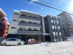 北海道札幌市中央区南二条西２７ 4階建 築2年4ヶ月