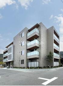 滋賀県大津市春日町 4階建 築1年未満