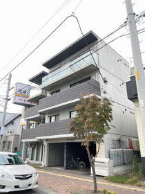 北海道札幌市豊平区平岸五条９ 4階建 築8年7ヶ月
