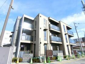 宮城県仙台市若林区白萩町 3階建