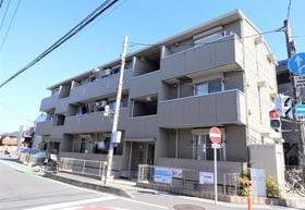 ｃｈａｒｍａｎｔ　ｃｏｕｒｔ　Ｍ´ｓ　３ 3階建