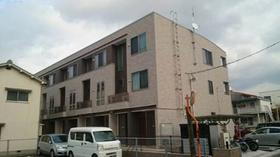 広島県呉市広古新開１ 3階建 築6年10ヶ月