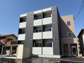 広島県福山市東深津町３ 3階建 築1年未満