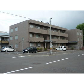 北海道札幌市東区北二十二条東２３ 地上3階地下1階建