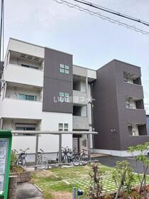 大阪府堺市西区鳳南町４ 3階建 築6年9ヶ月