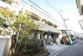 兵庫県神戸市中央区中山手通６ 3階建 築8年6ヶ月