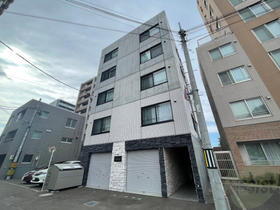 北海道札幌市中央区南十五条西６ 5階建 築2年6ヶ月