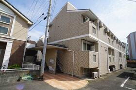 福岡県福岡市博多区吉塚１ 賃貸アパート