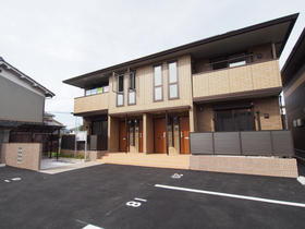 奈良県奈良市四条大路４ 2階建 築9年10ヶ月