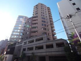 東京都港区西麻布３ 15階建 築20年1ヶ月