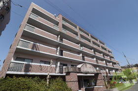兵庫県神戸市北区有野中町２ 7階建 築29年3ヶ月