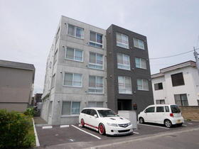 北海道札幌市東区北三十一条東１２ 4階建 築5年3ヶ月