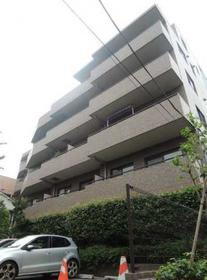 東京都新宿区上落合３ 地上6階地下2階建 築20年4ヶ月