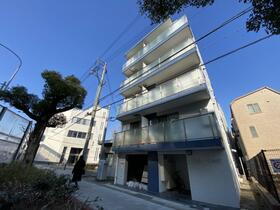 プレッジコート