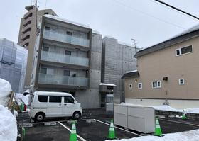 北海道札幌市西区発寒三条５ 4階建 築2年5ヶ月