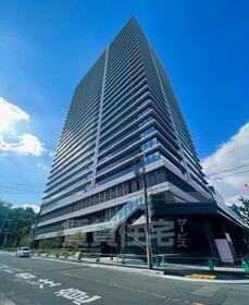 Ｂｒｉｌｌｉａ　Ｔｏｗｅｒ箕面船場ＴＯＰ　ＯＦ　ＴＨＥ　ＨＩＬＬ 30階建