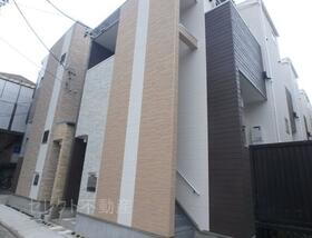 Ｃｌｏｖｅｒ　Ｃｏｕｒｔ　ＯＺＯＮＥ