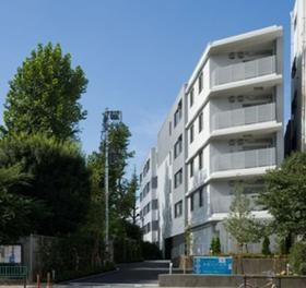 コスモリード新宿余丁町（旧：アーバス新宿余丁町）