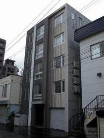 北海道札幌市中央区大通西１７ 5階建 築9年10ヶ月