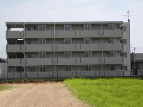 新潟県五泉市泉町１ 4階建 築15年2ヶ月