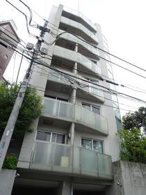 東京都渋谷区広尾１ 地上8階地下1階建 築16年7ヶ月