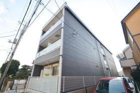 埼玉県さいたま市中央区本町西３ 3階建 築6年5ヶ月