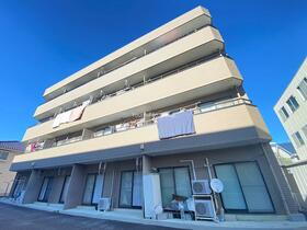 アメニティ市川 4階建