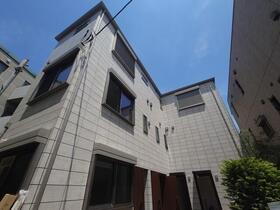 東京都港区西麻布３ 賃貸アパート