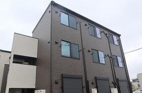 東京都足立区西加平１ 築7年6ヶ月 3階建