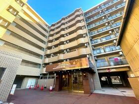 大阪府大阪市東淀川区下新庄３ 8階建 築32年12ヶ月