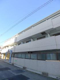 愛知県名古屋市西区則武新町２ 3階建