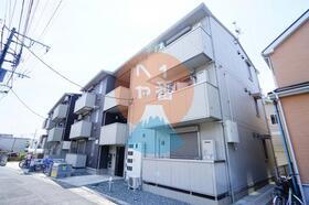 神奈川県小田原市南鴨宮３ 3階建
