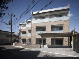 神奈川県川崎市宮前区平６ 3階建 築13年4ヶ月
