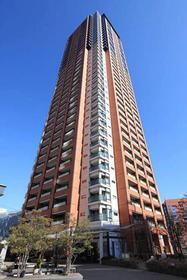 東京都港区六本木６ 地上43階地下2階建 築21年3ヶ月