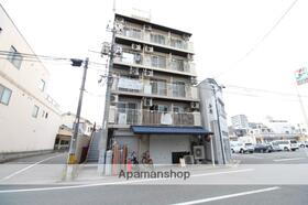 広島県広島市西区三篠町２ 5階建
