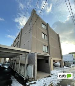 北海道札幌市西区発寒八条１４ 4階建 築19年5ヶ月