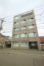 北海道札幌市北区北二十二条西６ 5階建 築27年3ヶ月