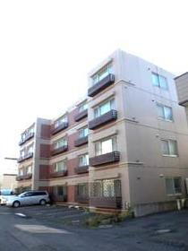 北海道札幌市北区北三十条西１１ 4階建 築33年2ヶ月