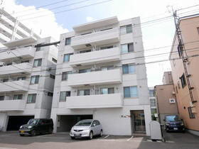 北海道札幌市北区北二十一条西６ 5階建 築10年4ヶ月