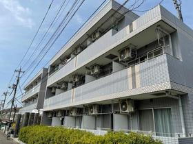 東京都八王子市片倉町 3階建