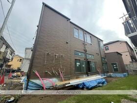 東京都中野区大和町１ 2階建 