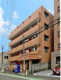 福岡県福岡市中央区白金１ 5階建 築40年10ヶ月