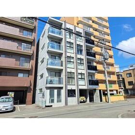 グランラヴィーヌ本郷通