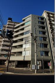 神奈川県横浜市西区中央２ 8階建